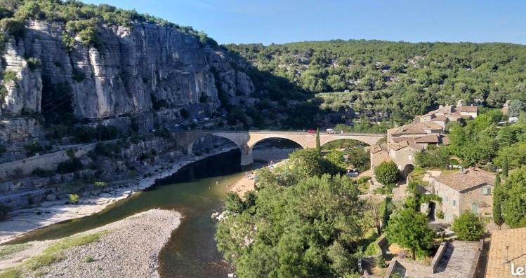 Gite « Les Rives De L'Ardeche » Ucel Exteriér fotografie